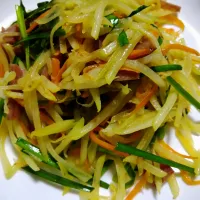 塩麴で仕上げる「パパイヤチャンプルー」|比嘉俊郎さん