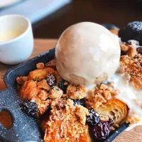 Sweet Dessert w/ Baked Croissant & Salted Earl Gray Ice Cream |An'leeさん