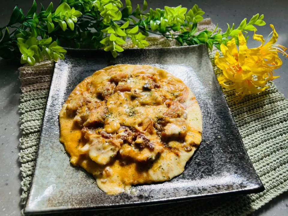 「トルティーヤで唐揚げ＆チーズのピザ風」|バシュランさん