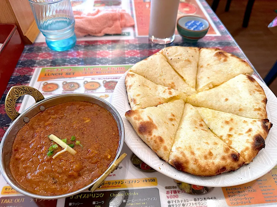 日替わりカレーランチ　チーズナンに変更|マハロ菊池さん