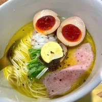 半熟煮玉子濃香トリュフの鶏塩中華そば！| Tomyさん