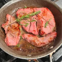 Pan fried sirloin steak| 🌺IAnneさん