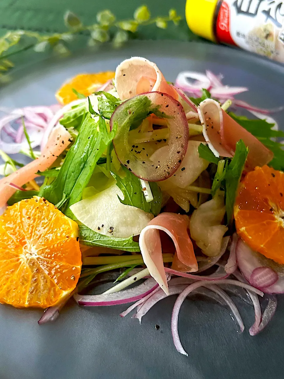 生ハムと大根と水菜のサラダ|まなまな♡さん