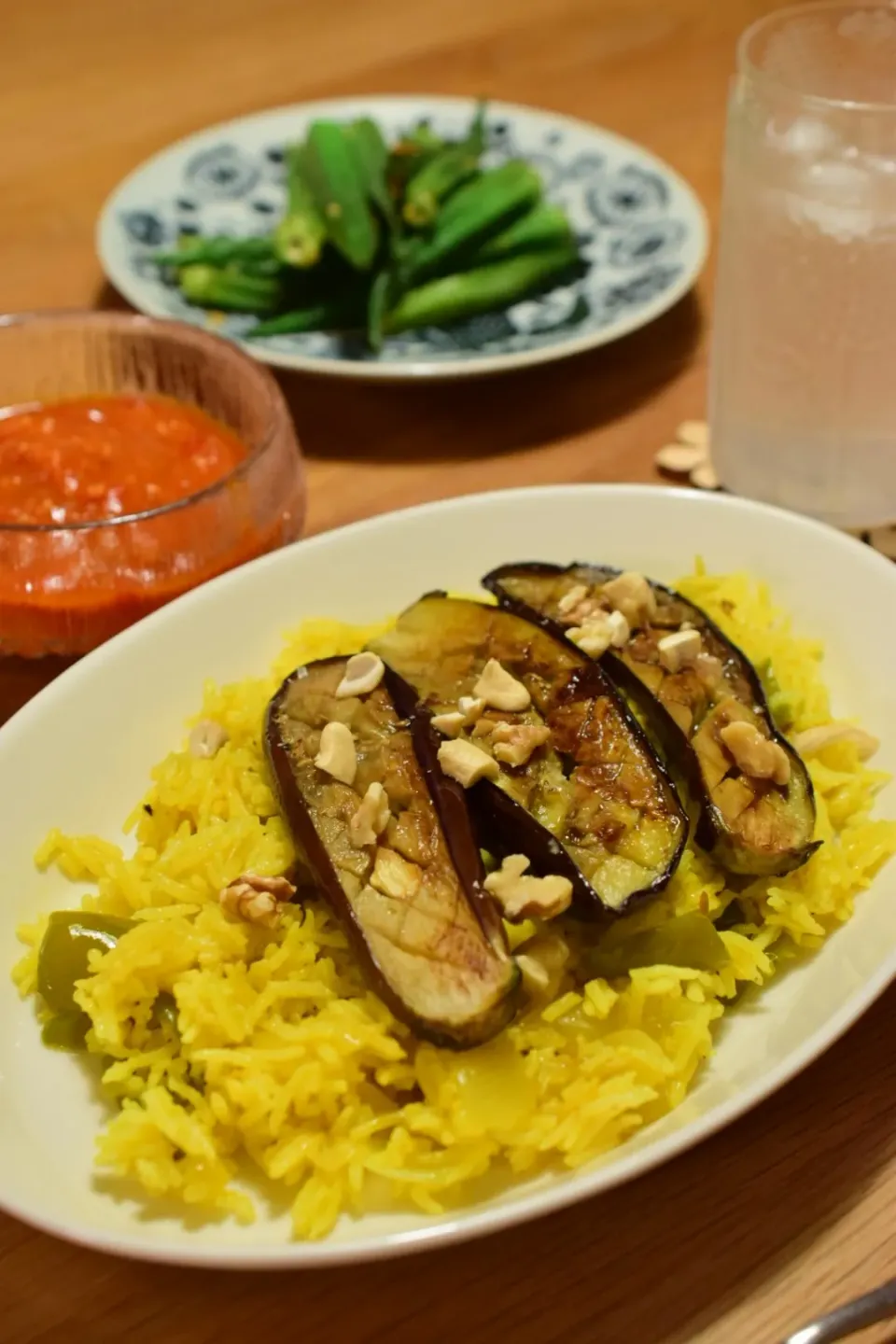 中東風炊き込みご飯の茄子のせトマトソース|うにんぱすさん