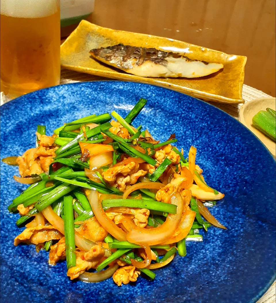 豚にらキムチ炒め🎶|びせんさん