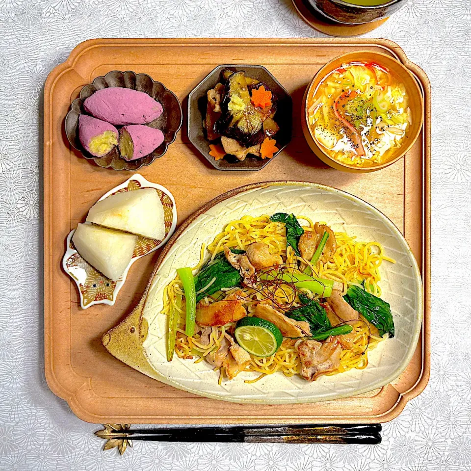 真鯛のだし塩焼きそばのおぼんごはん|すずさん