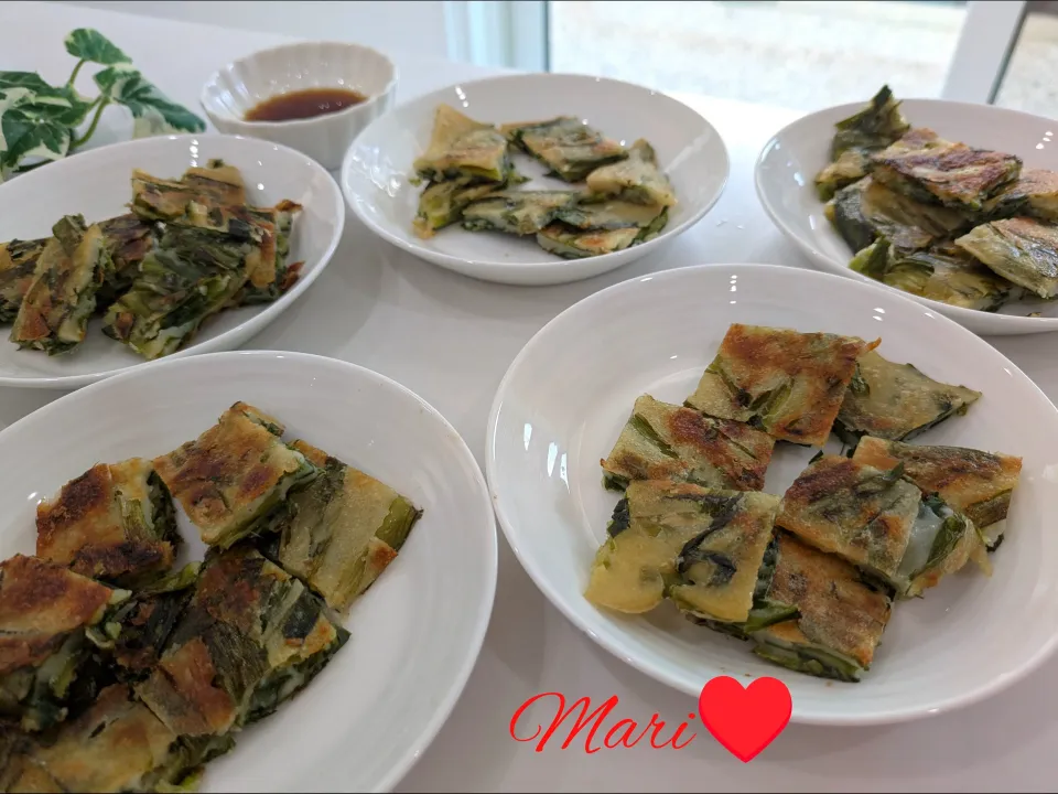 《レシピ有》フライパンで簡単！にらちぢみ。|Mariさん