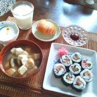 朝ごはん⛅️！|まめころさん