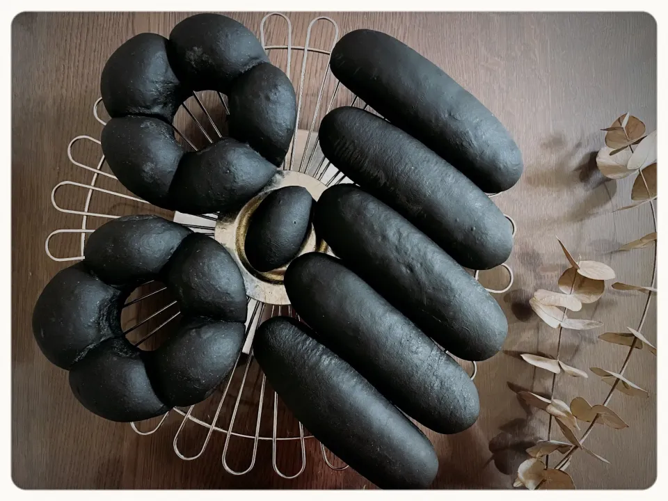 桃酵母ストレート🍑 de 黒パン🌚|yucca@さん