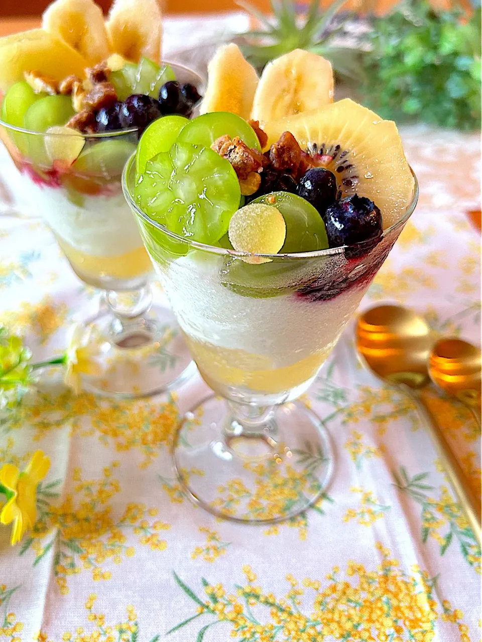 フルーツヨーグルトパフェ|リンリンさん