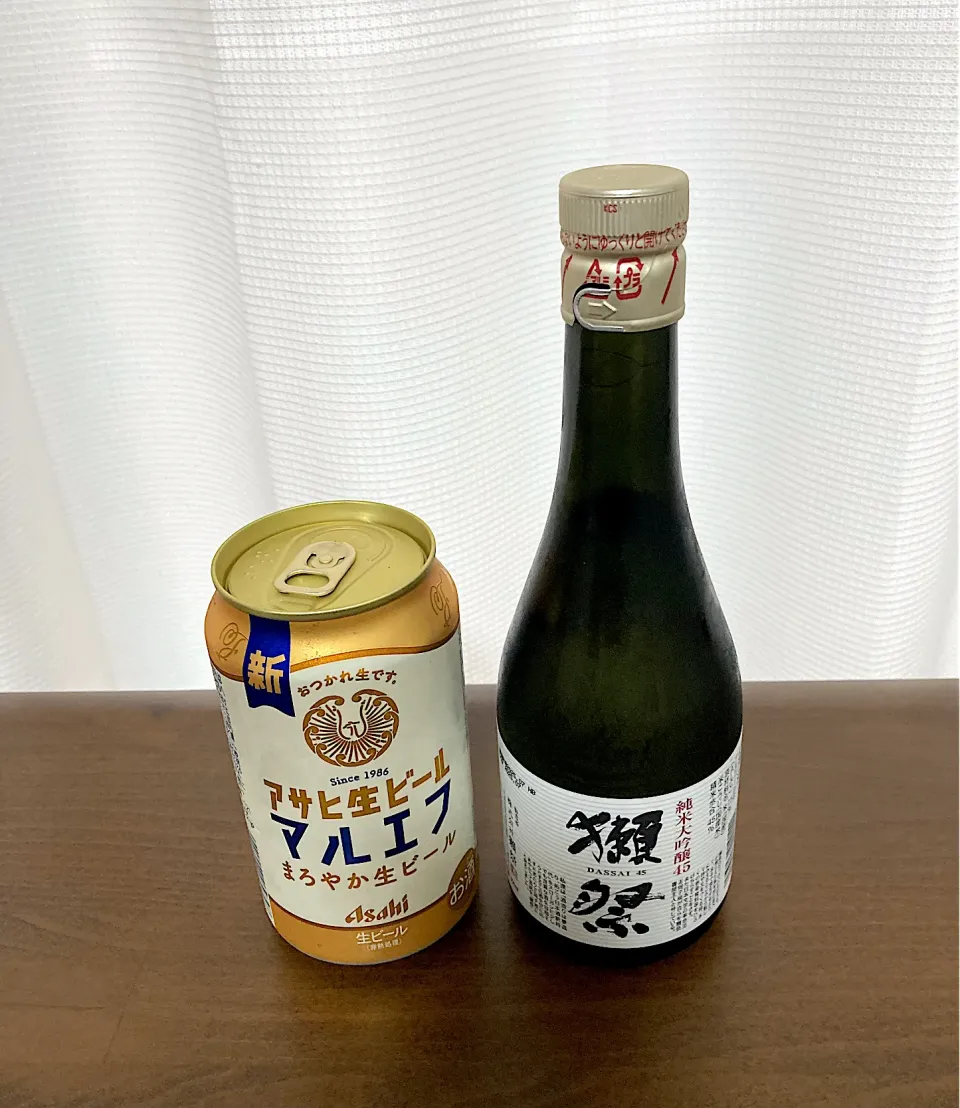お酒　アサヒ生ビールマルエフと純米大吟醸獺祭　贅沢にも大人気の獺祭を買ってしまいました（と言っても300mlですが）（実況中継中）|なびさん