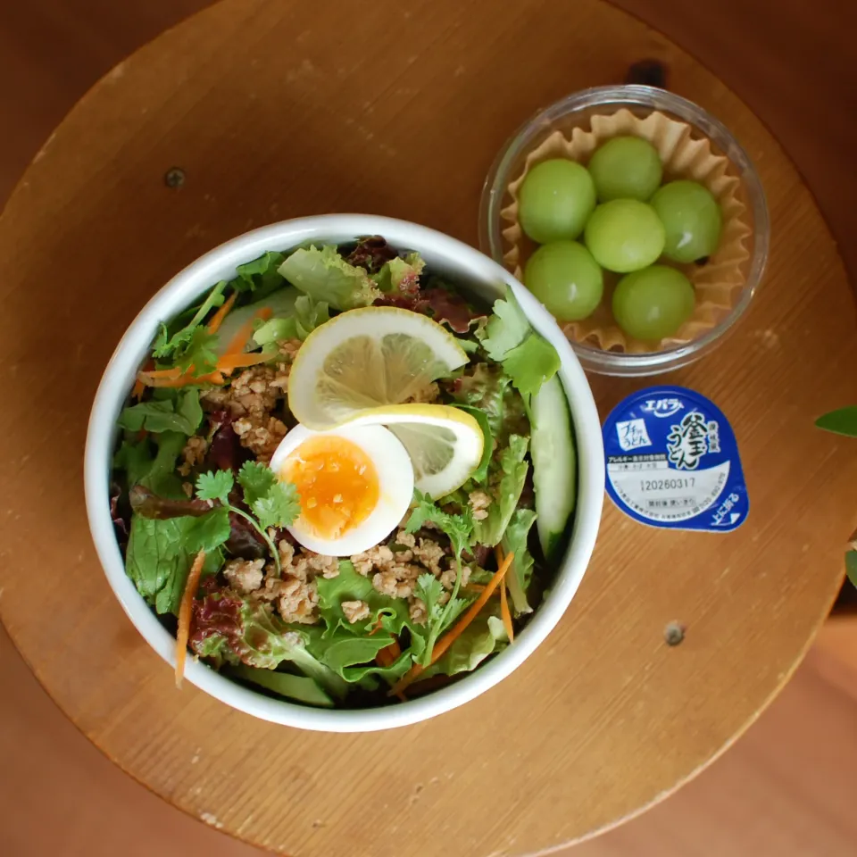 エスニックサラダうどん🥗|naeさん