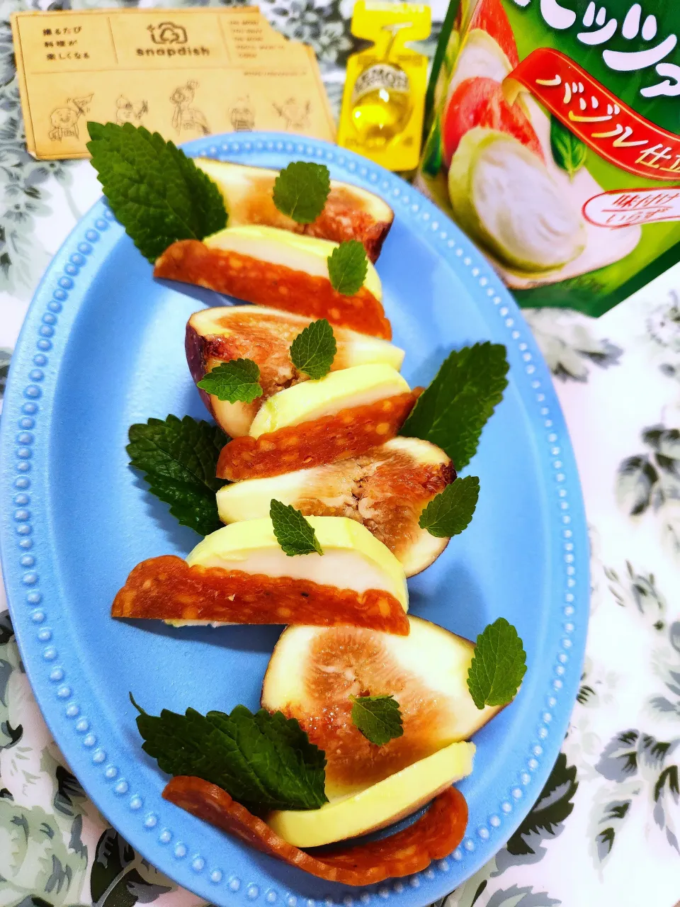 🔷無花果と🍃バジル仕立てのモッツァレラ🔷|@きなこさん