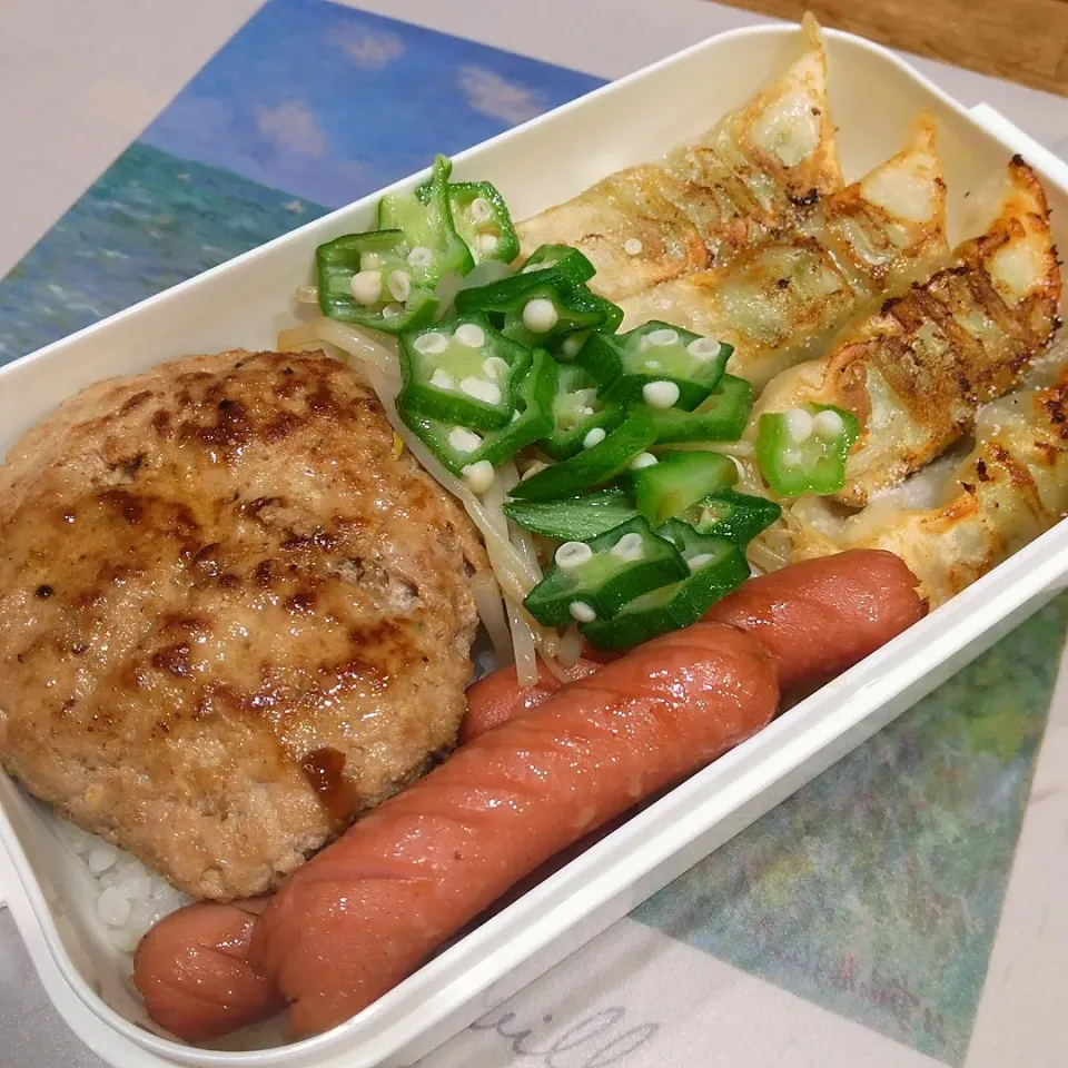 ハンバーグ&餃子弁当|puniさん