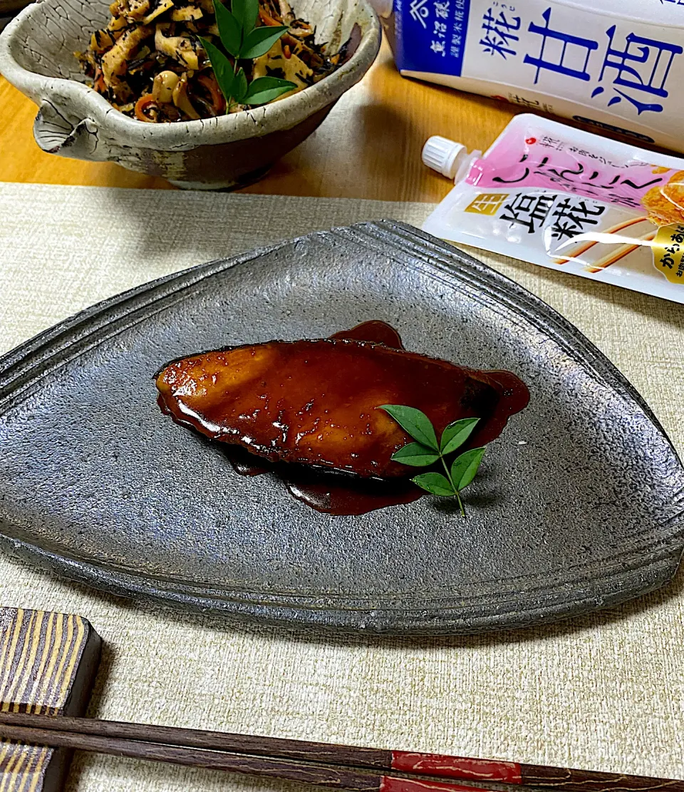 鰤の甘酒照り焼き　にんにくしょうが風味|sakurakoさん