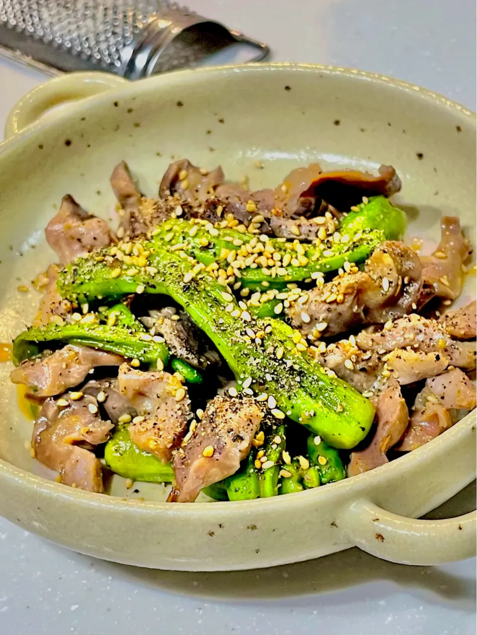 砂ずりとししとうの炒めもの|ぎんさん