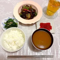 なすとピーマンの肉味噌炒め🫑🍆|魚介の旨味さん