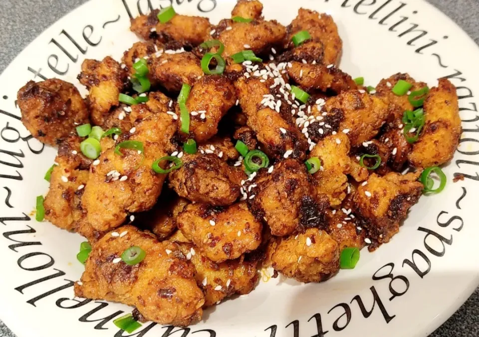 spicy Korean fried chicken bites|hinaさん