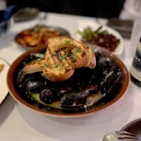 ムール貝の白ワイン蒸し|流線形さん