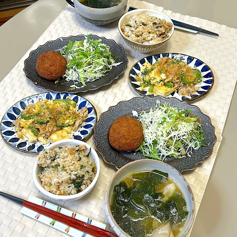 大根葉の炊き込みご飯、ワンタンスープ、　　　さとうのコロッケ、ゴーヤチャンプル|kekekeさん