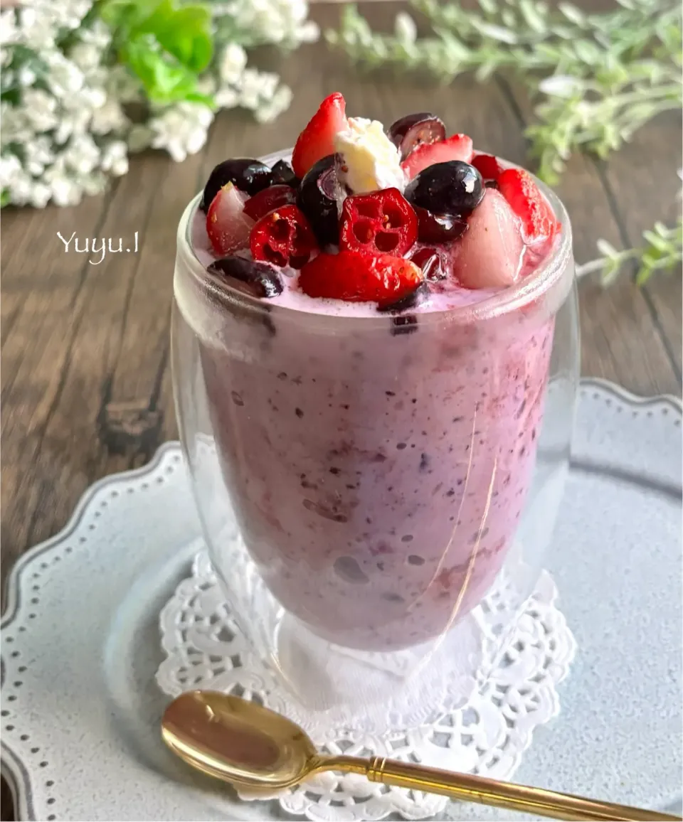 ミックスベリーのスムージー|ゆーこどんさん