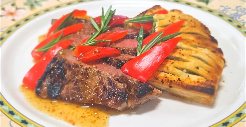 #牛肉のローストウイズほうれん草のパイ包み焼き|金井義則さん