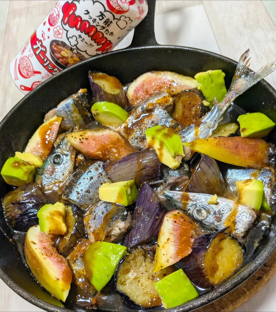 秋の味覚詰め込み🍂秋刀魚ァージョ|ひとみんΨ(*´∀｀)Ψさん