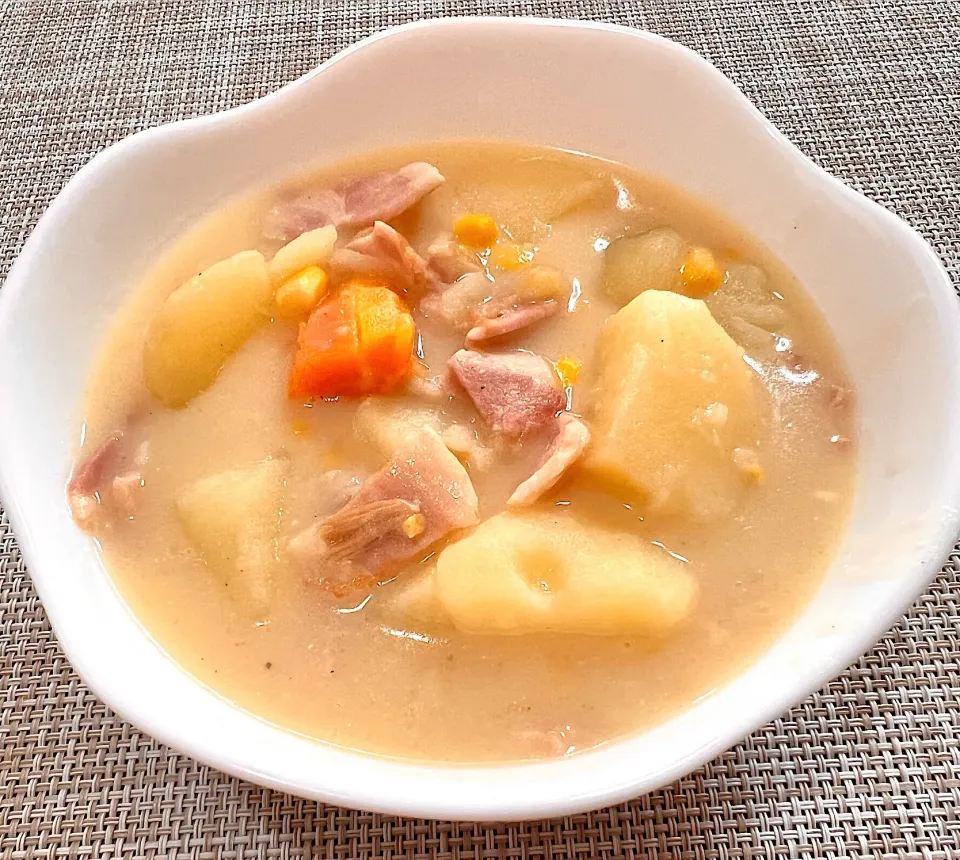 アルフレッドトリュフ風味コーンクリームシチュー|shibazakiさん