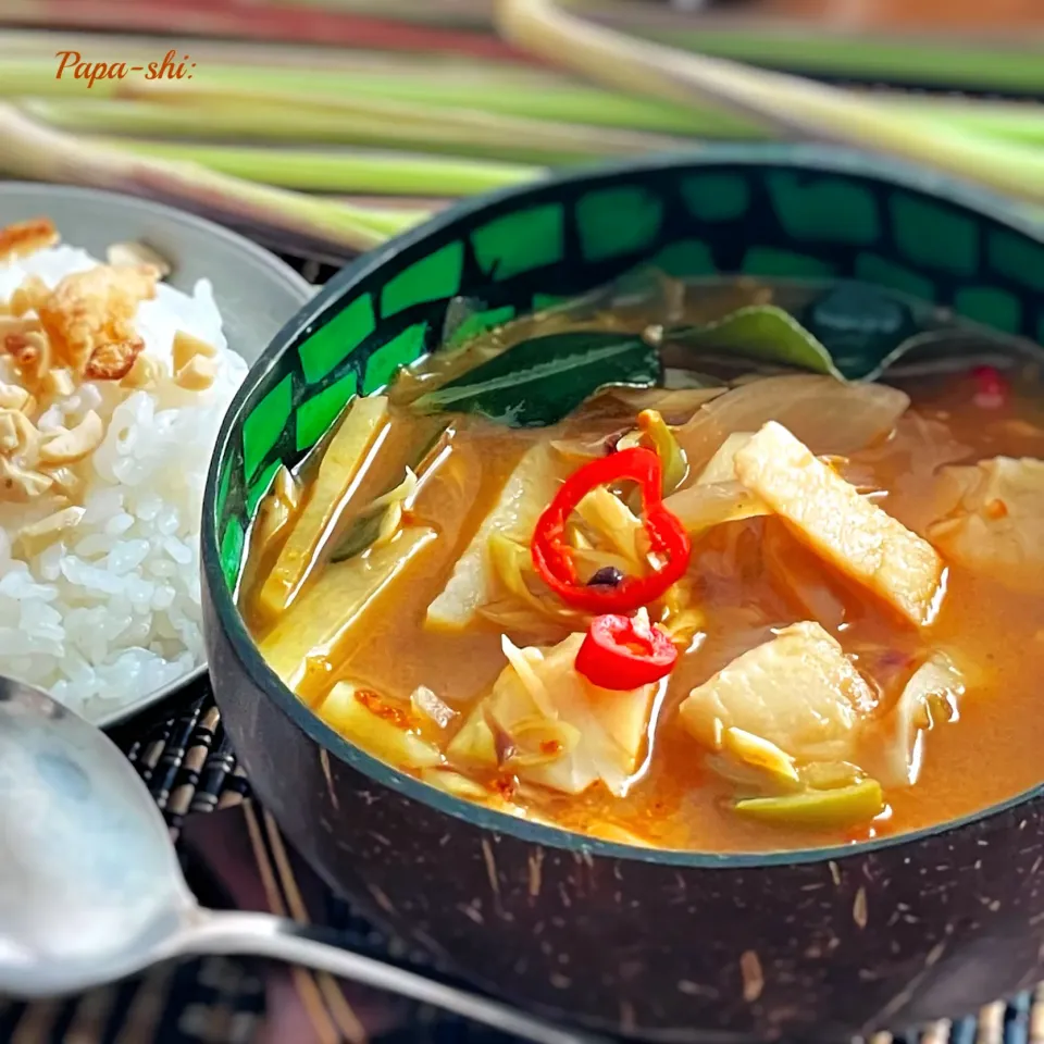 トムヤム・プラー・ドゥック　（ナマズのトムヤムスープ）|パパ氏さん