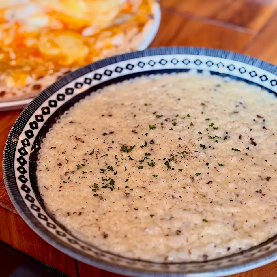 ピザビスマルク🍕とトリュフリゾット🌾|にゃあ（芸名）さん