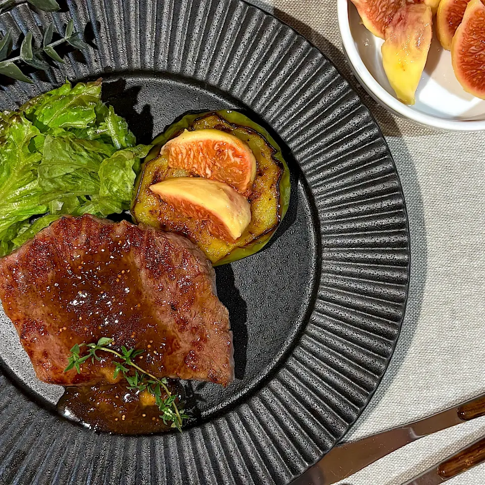 牛モモステーキのイチヂクバルサミコソース|akikoさん