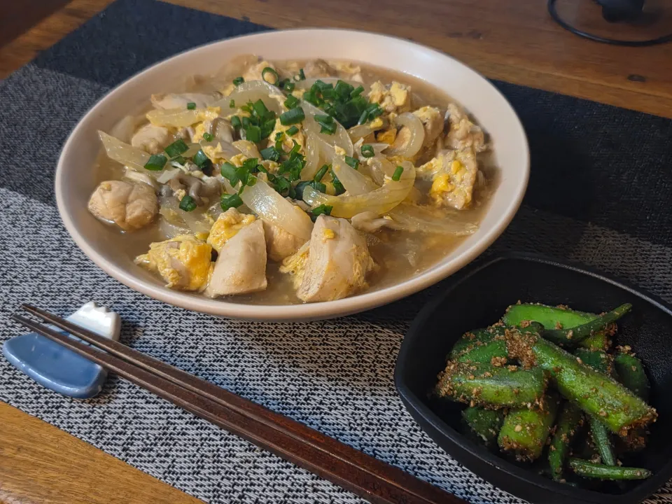 親子丼とオクラの胡麻和え|Tomoさん