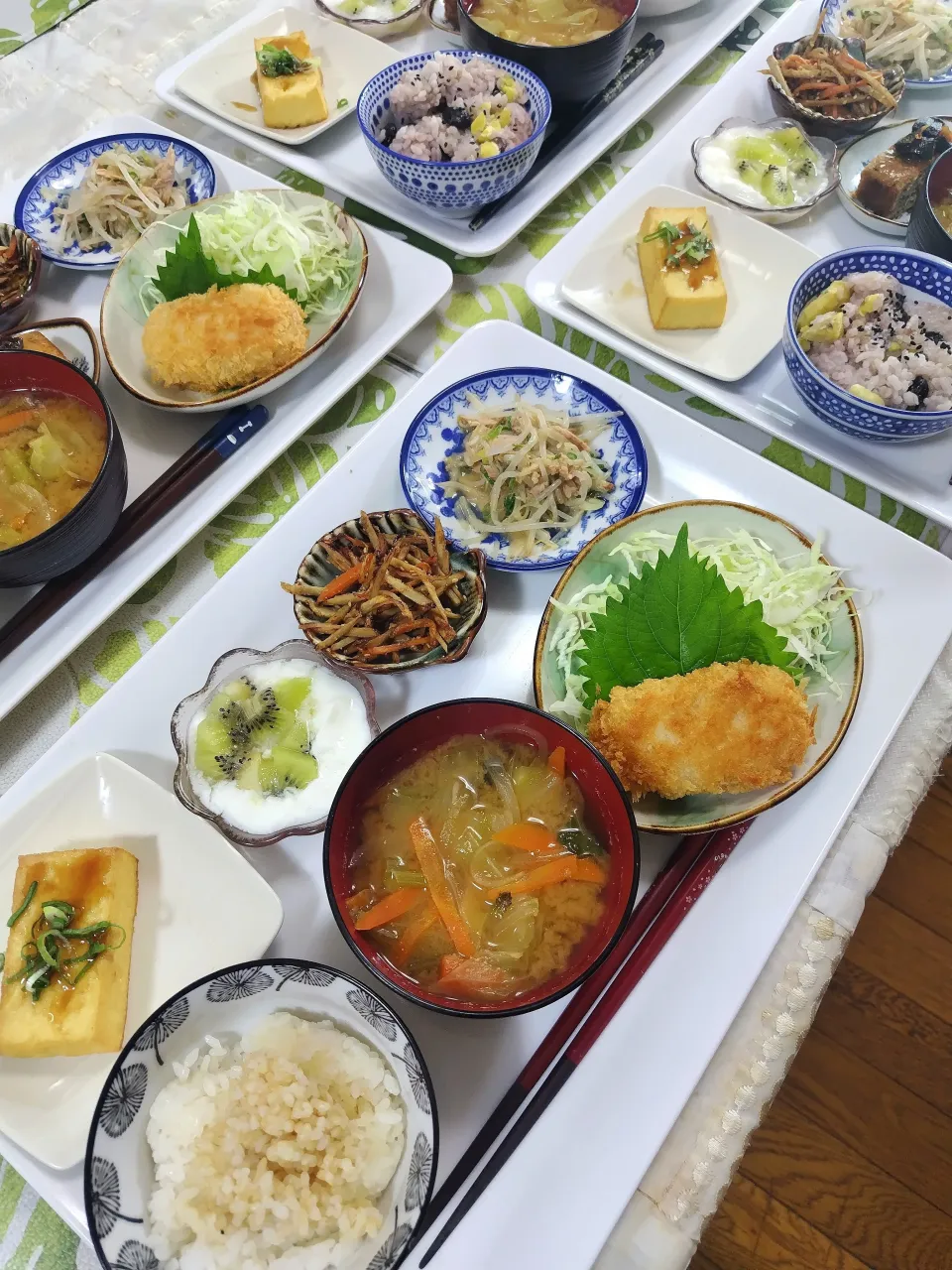 海老クリームコロッケ🧆定食です✨|rikako♪。.:＊さん