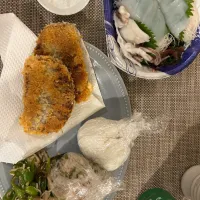 黒はんぺんのフライ、アオリイカのお刺身、おにぎり(まぐろ昆布・小松菜しらす)、ピーマンとえのきの塩昆布炒め|たなばたさん