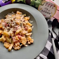 黒トリュフ入り オリーブオイルのクリームパスタ🍝|🌺🌺Foodie🌺🌺さん
