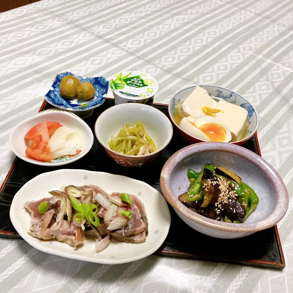 grandmaの晩ごはん☆ 今夜は何となくアルモンデ…まぁ
鰹で頂きます|kaoriさん