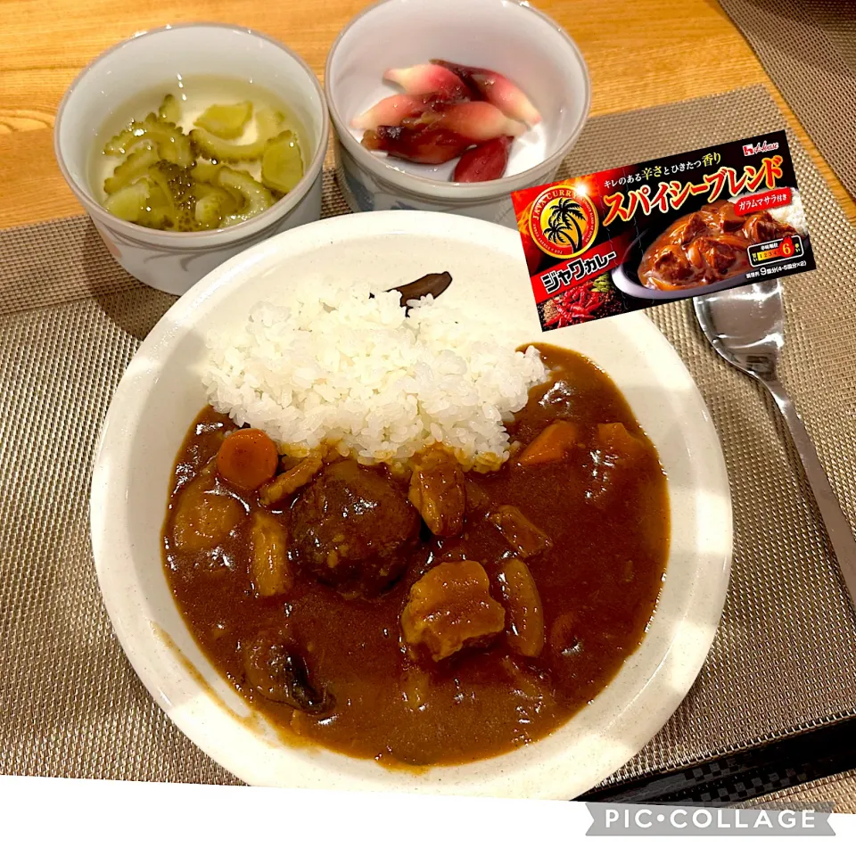 このルー美味しい😋　おうちカレー　自家製ピクルス添え🥒|BUBUさん