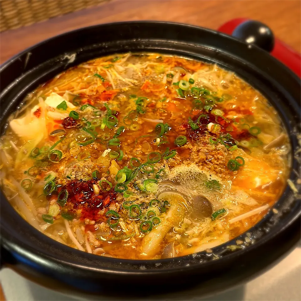 坦々鍋🥘|𓇼 Ⓢ Ⓗ Ⓘ Ⓝ Ⓞ Ⓑ Ⓤ 𓇼さん