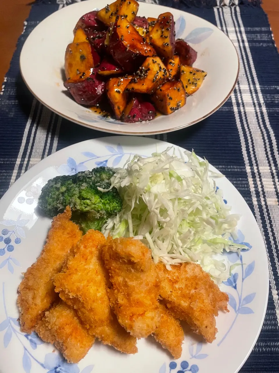 今夜は鶏胸肉のフライと大学芋|めんちゃんさん