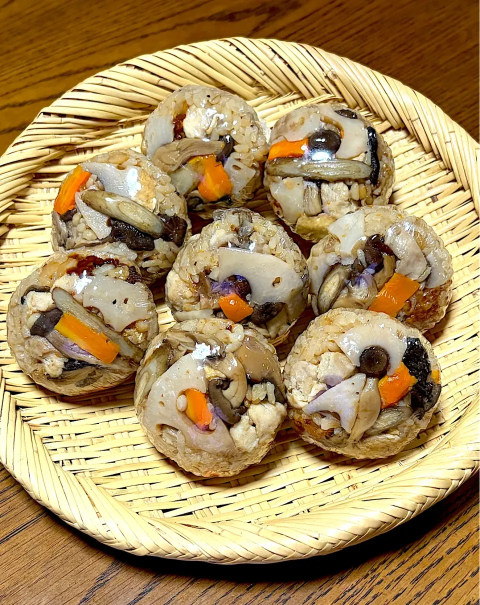 炊込みおにぎり|o-kazuさん