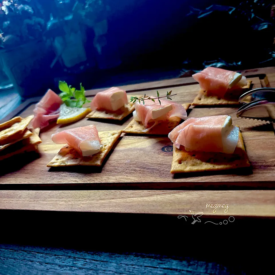 梨とクリームチーズの生ハム巻き|meg*ˊᵕˋ*megさん