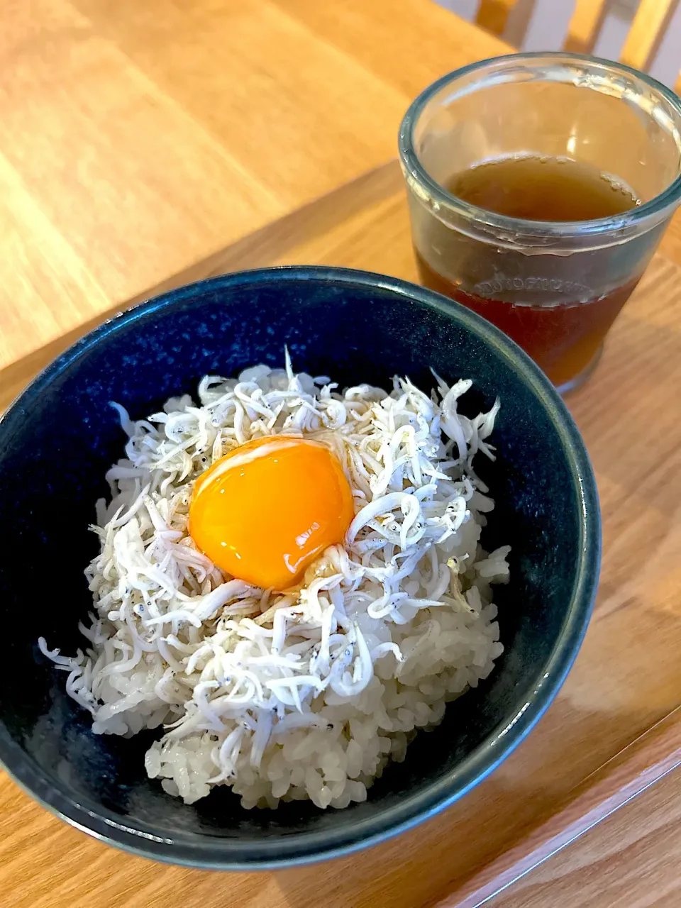 朝ごはんのしらす丼|まぁさん