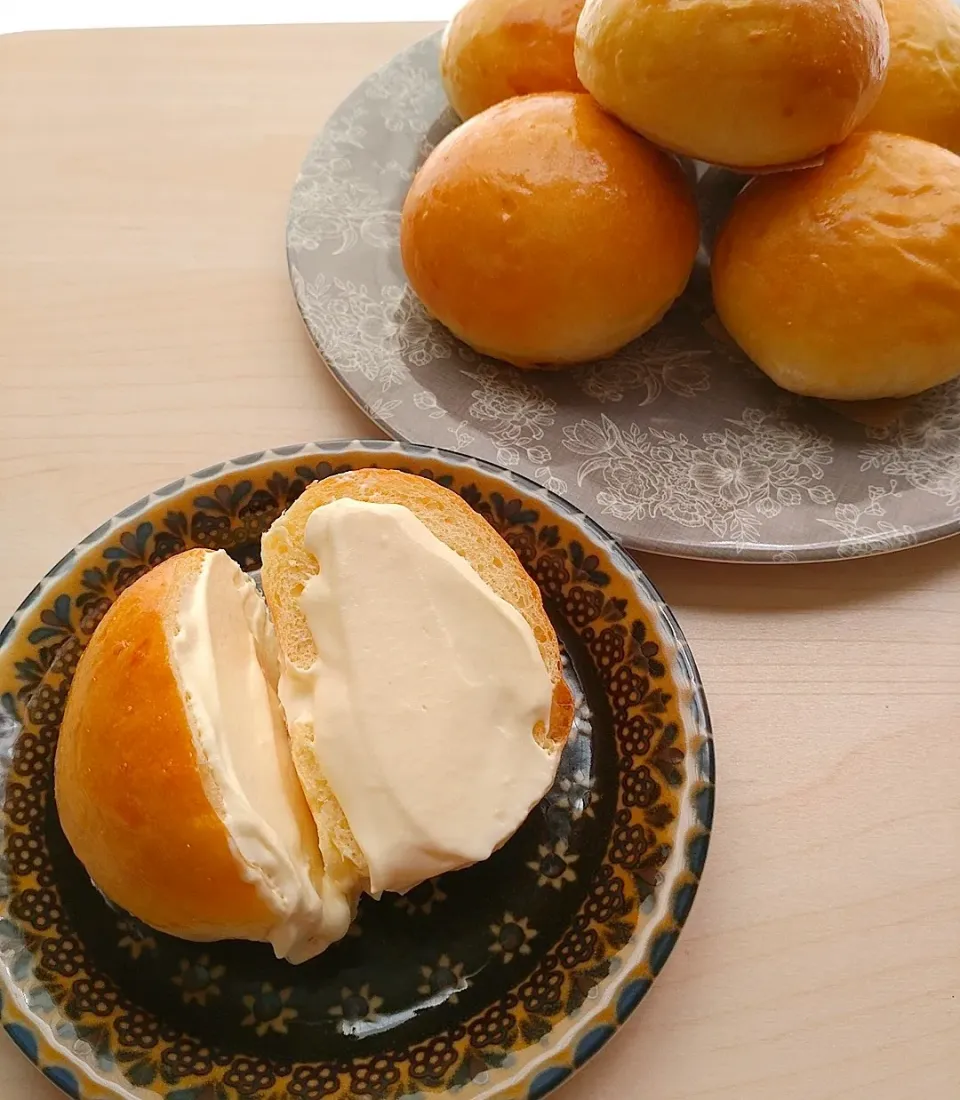 【八天堂さん風】冷やしクリームパン試食|みりさん