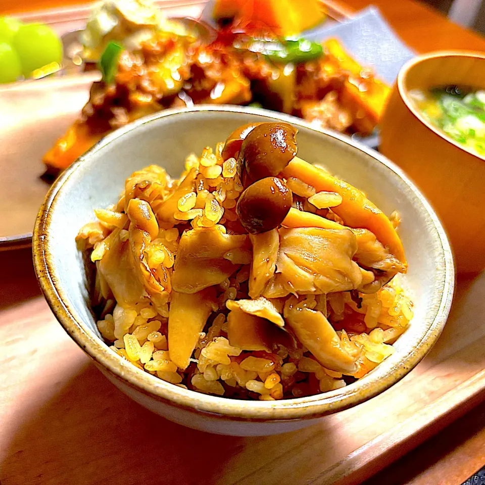 舞茸と油揚げの炊き込みごはん|すずさん