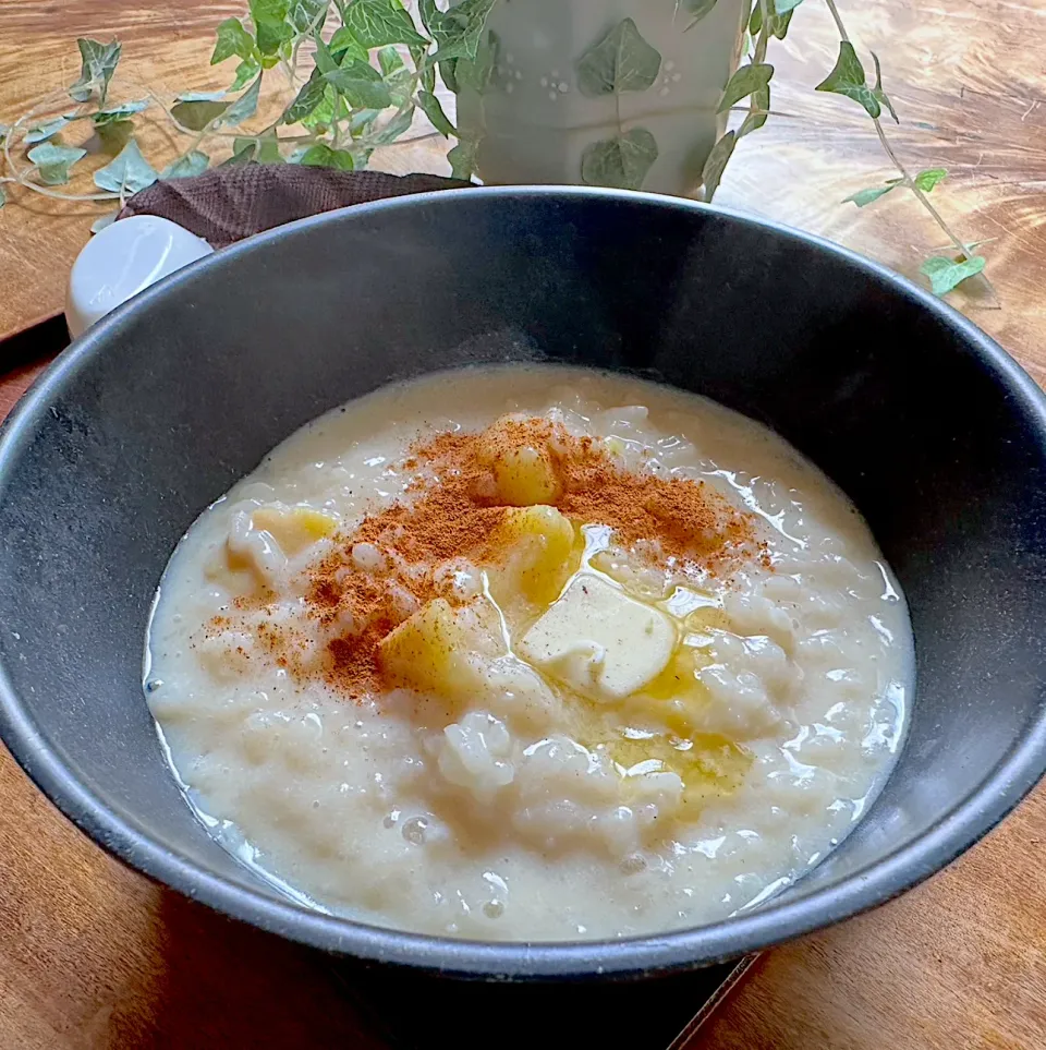 さつまいもの豆乳雑炊|くまちゃんさん