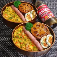 母とムスコのラブラブおソロ♪れんこんバーグ＆ソーセージ乗っけカレーピラフ弁当|からあげビールさん