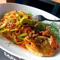 カンパチの幼魚ネイゴのカマグリルからの小松菜🥬のスパゲッティ・アラビアータ