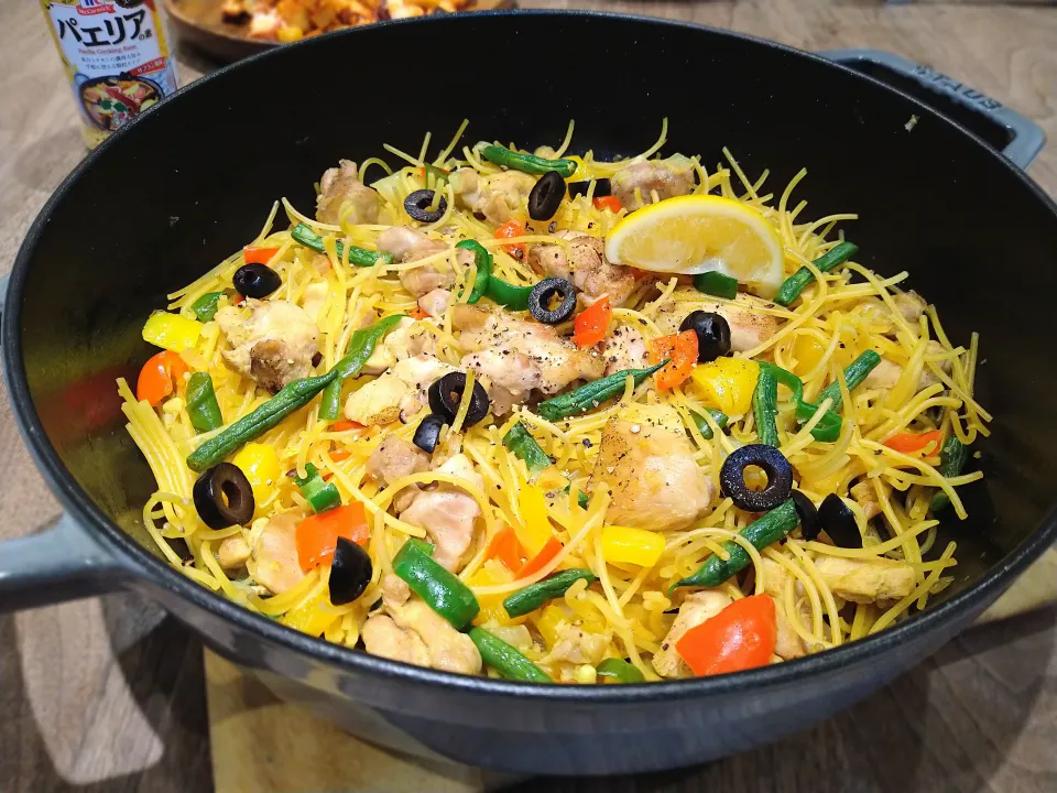 チキンのフィデウア|古尾谷りかこさん
