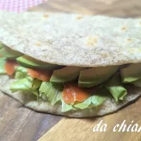 ピアディーナでスモークサーモンとアボカドのサンド|chiaraさん