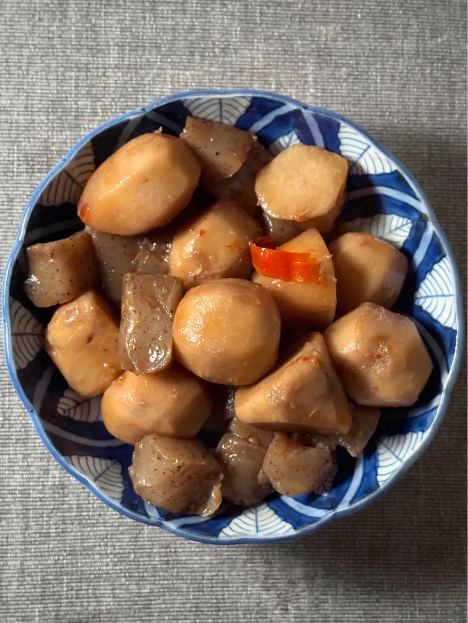 まる(丸大豆)さんの料理 里芋と蒟蒻の煮っころがし|まる(丸大豆)さん